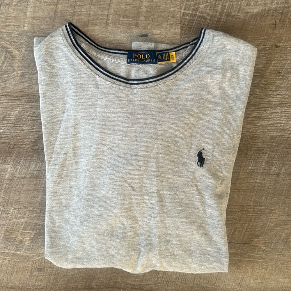 Men’s Polo Top - gray with navy lined collar size XL